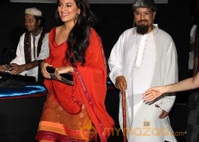 Sonakshi At Tayyab Ali Pyaar Song Launch Gallery photo 4