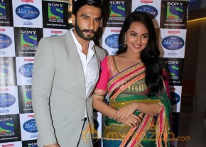 Sonakshi & Ranveer At Indian Idol Junior  photo 15