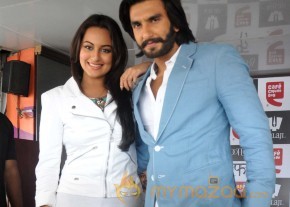 Sonakshi-Ranveer Promote Lootera at Cafe Coffee Day Photos  photo 7