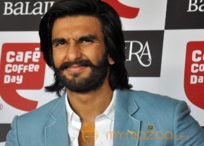 Sonakshi-Ranveer Promote Lootera at Cafe Coffee Day Photos  photo 24