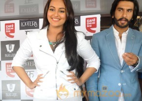 Sonakshi-Ranveer Promote Lootera at Cafe Coffee Day Photos  photo 19