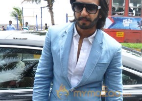 Sonakshi-Ranveer Promote Lootera at Cafe Coffee Day Photos  photo 11