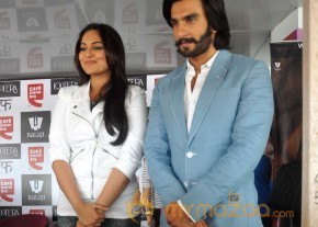 Sonakshi-Ranveer Promote Lootera at Cafe Coffee Day Photos  photo 36