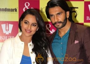 Sonakshi Sinha at Launch Mills Boon Novels Photos photo 23