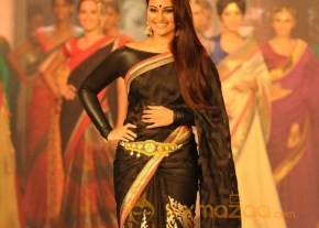 Sonakshi Sinha Latest Rampwalk Photos photo 30