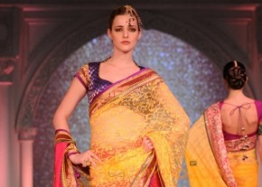 Sonakshi Sinha Latest Rampwalk Photos photo 9