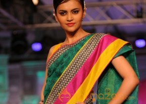 Sonakshi Sinha Latest Rampwalk Photos photo 3