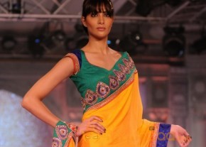 Sonakshi Sinha Latest Rampwalk Photos photo 4