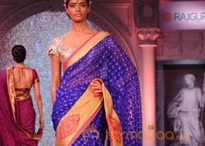 Sonakshi Sinha Latest Rampwalk Photos photo 13
