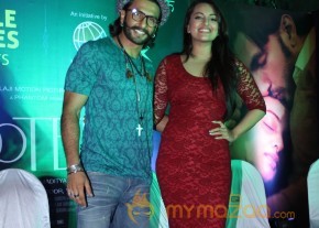 Sonakshi Sinha & Ranveer Singh At Samsung Store  