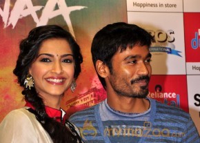 Sonam Kapoor & Dhanush At Reliance Digital Event  photo 3