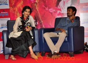 Sonam Kapoor & Dhanush At Reliance Digital Event  photo 10