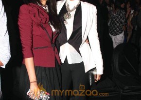 Sonam Kapoor at Anamika khanna's Lakme Fashion Show photo 5