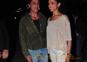 SRK-Deepika At Zee Cine Awards 2013 Announcement photo 14