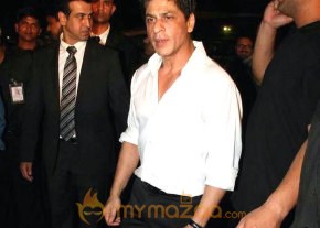SRK and Brian Lara at IPL red carpet last night-Gallery photo 13