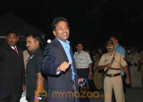 SRK and Brian Lara at IPL red carpet last night-Gallery photo 23