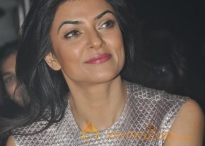Sushmita Sen At Mother Teresa Memorial Awards photo 42