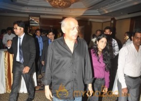 Sushmita Sen At Mother Teresa Memorial Awards photo 38