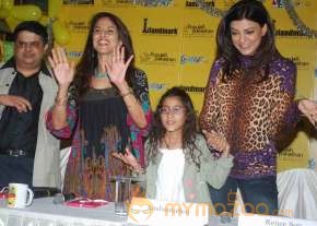 Sushmita Sen at Shobha De's book S' Secret launch  photo 18