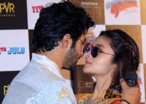 Trailer launch of film Humpty Sharma Ki Dulhania photo 17