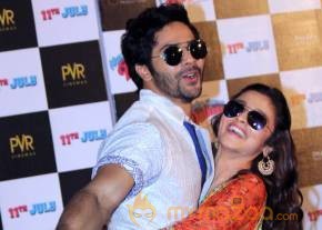 Trailer launch of film Humpty Sharma Ki Dulhania photo 18