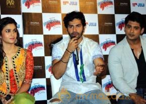 Trailer launch of film Humpty Sharma Ki Dulhania photo 14