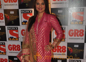 TV Stars At Satrangi Parivaar Awards Photos photo 37