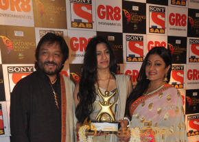 TV Stars At Satrangi Parivaar Awards Photos photo 8