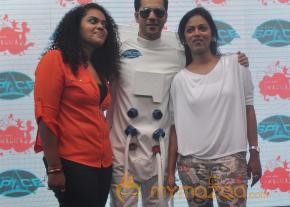 Varun Dhawan Launches Dark Roller Coaster Photos  photo 18