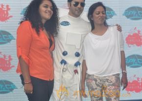 Varun Dhawan Launches Dark Roller Coaster Photos  photo 21