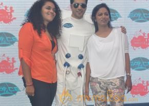 Varun Dhawan Launches Dark Roller Coaster Photos  photo 20