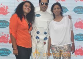 Varun Dhawan Launches Dark Roller Coaster Photos  photo 34