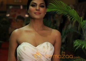 Veena Malik At Ziindagi 5050 Premiere Show  photo 20