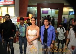 Veena Malik At Ziindagi 5050 Premiere Show  photo 9