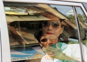 Veena Malik Promoting Their Movie Zindagi 50-50  photo 49