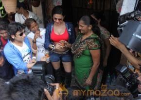 Veena Malik Promoting Their Movie Zindagi 50-50  photo 52