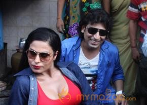 Veena Malik Promoting Their Movie Zindagi 50-50  photo 56