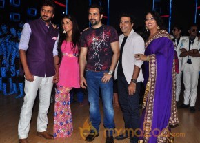 Vidya Balan & Emraan At India's Dancing Superstar  photo 20