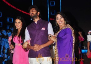Vidya Balan & Emraan At India's Dancing Superstar  photo 15