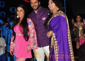 Vidya Balan & Emraan At India's Dancing Superstar  photo 16