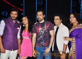 Vidya Balan & Emraan At India's Dancing Superstar  photo 8