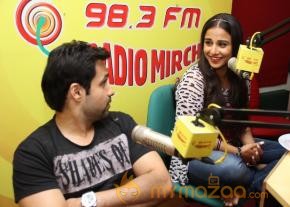  Vidya Balan & Emraan At Radio Mirchi studio   photo 5