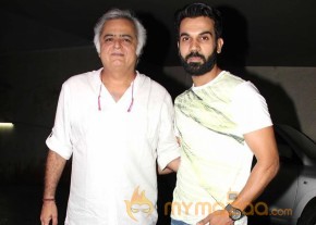 WAITING  Special Screening Celebrity Photos photo 15