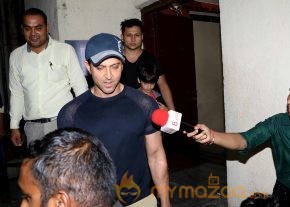 WAITING  Special Screening Celebrity Photos photo 19