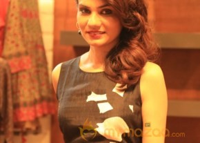 Wild Garden Tea Party Fashion Show Photos photo 12