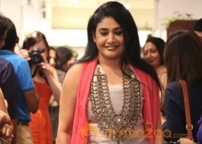 Wild Garden Tea Party Fashion Show Photos photo 49