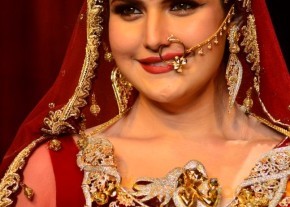 Zareen Khan at Iigj At Iijw 2014 photo 23