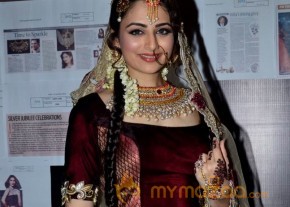 Zareen Khan at Iigj At Iijw 2014 photo 12
