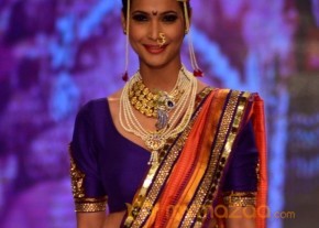 Zareen Khan at Iigj At Iijw 2014 photo 11
