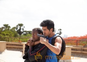 Dishkiyaaoon Movie Stills  photo 12